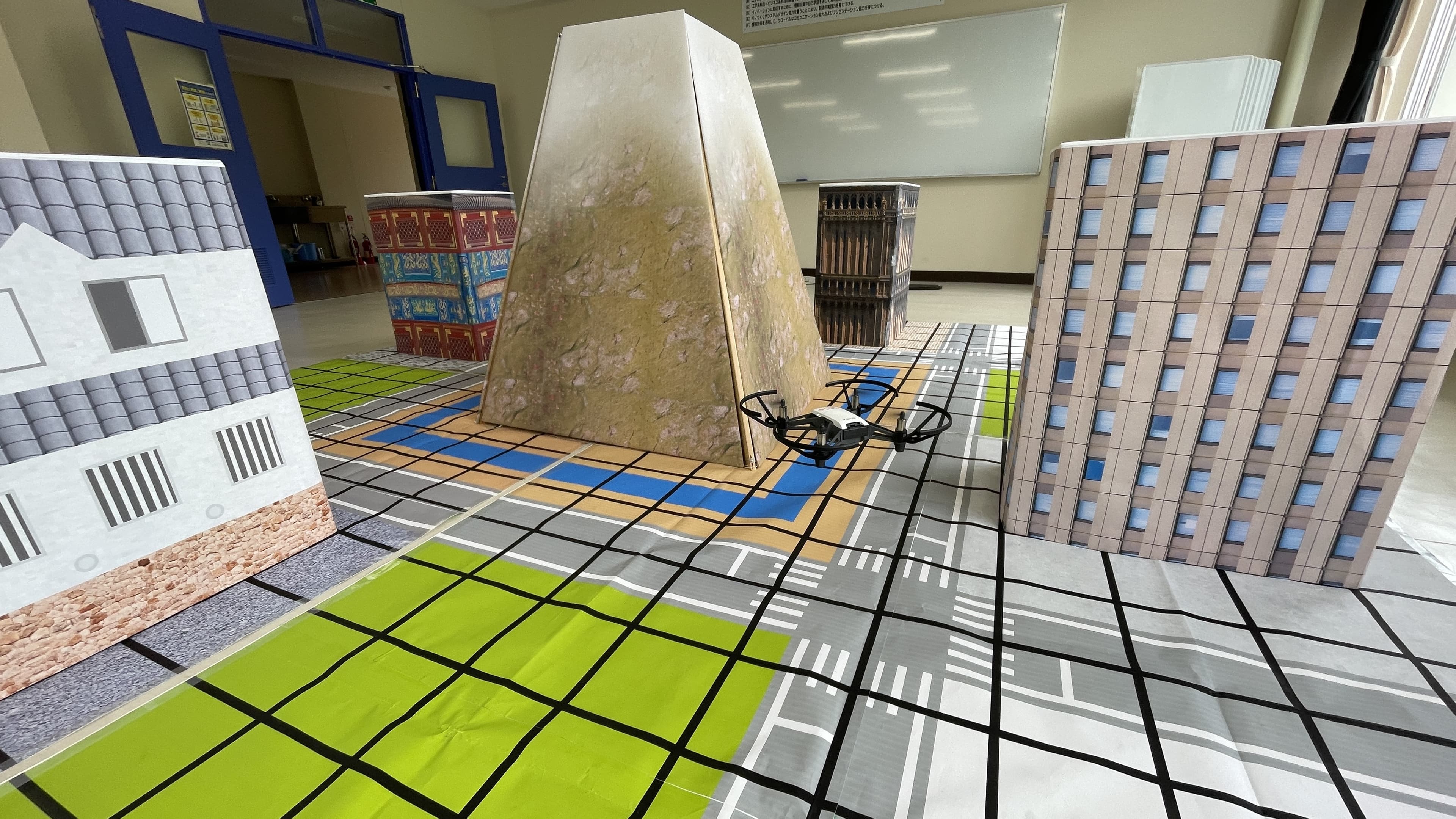 ドローンプログラミング教材開発